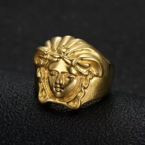 New Men’s  gold tone Medusa ring size 10 ten jewelry accessory
